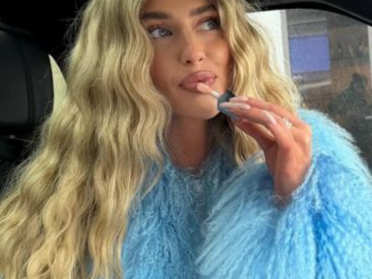 Τα lip gloss που κάνουν τα χείλη να δείχνουν πιο γεμάτα από ποτέ