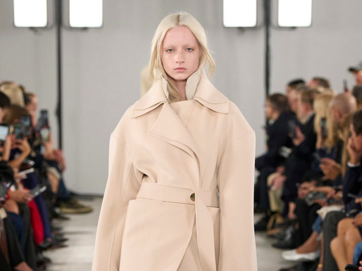 Τα πιο κομψά καμηλό παλτό της φετινής σεζόν