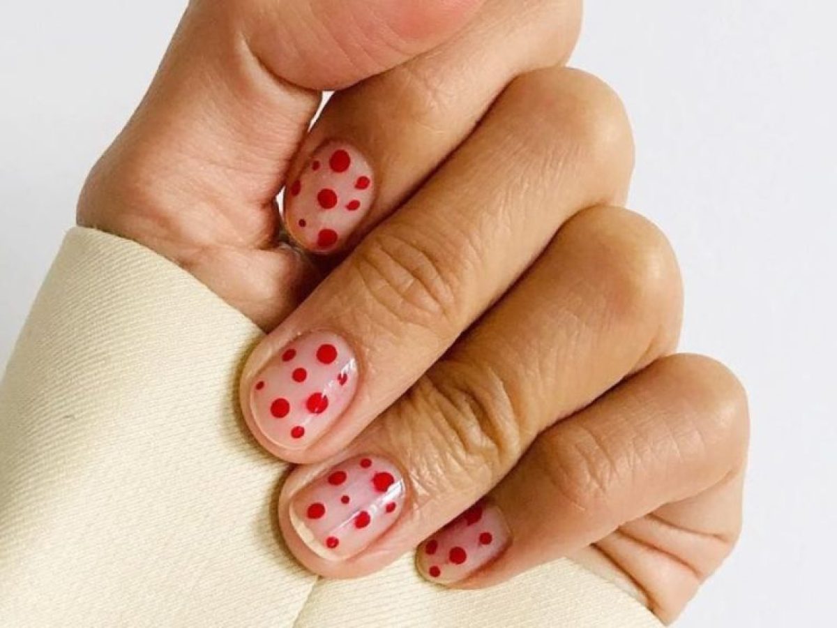 Βρήκαμε τα πιο chic μανικιούρ για να κάνετε για τη γιορτή του Αγίου Βαλεντίνου