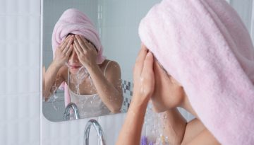 Ζεστό νερό ή κρύο νερό: Έχει πραγματικά η θερμοκρασία επίδραση στους πόρους της επιδερμίδας;
