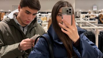 Αφήνοντας τη δουλειά, μπαίνοντας σε χρέη, προχωρώντας πολύ γρήγορα… γιατί η αγάπη μερικές φορές μας κάνει να τρελαθούμε