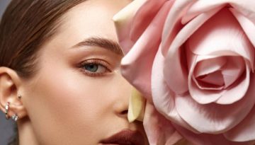 Aν δεν είσαι λάτρης των floral αρωμάτων αυτές οι συνθέσεις θα σε κάνουν να αναθεωρήσεις
