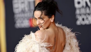 BRIT Awards 2026: Τα πιο εντυπωσιακά looks της βραδιάς