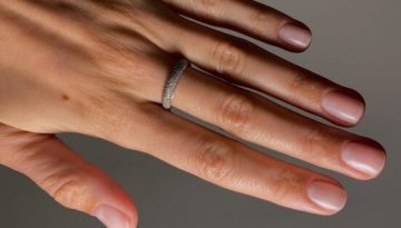 Blurred Nails: Το minimal μανικιούρ που θα βλέπουμε παντού το 2026