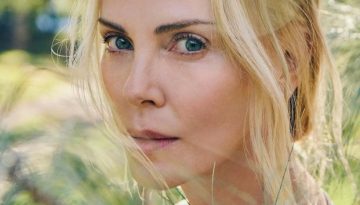 Charlize Theron: Αποδεικνύει ότι το natural look δεν φεύγει ποτέ από τη μόδα
