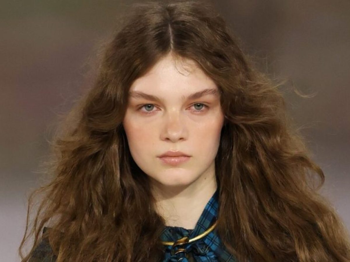 Cloud skin: To make up trend που «αγκαλιάζει» τη φυσική λάμψη της επιδερμίδας