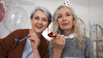 Grandma Showers: Η μόδα για την οποία μιλούν όλοι (και προβληματίζονται)