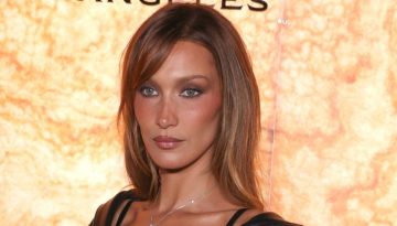 H Bella Hadid με το terracotta μονοχρωματικό μακιγιάζ της φέρνει το καλοκαίρι λίγο πιο κοντά