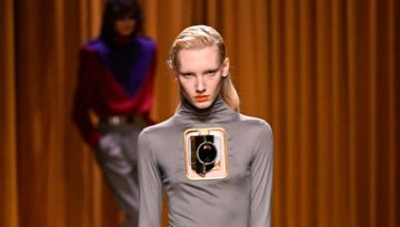Mugler: Τα beauty looks είναι φουτουριστικά με την τέλεια dramatic πινελιά