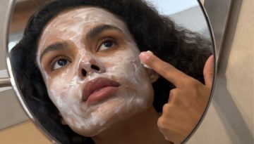 New skincare step: Γιατί τα serum σε μορφή stick είναι η νέα εμμονή της ομορφιάς