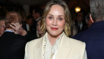 Sharon Stone: Το κομψό pre-Oscar look που αποδεικνύει ότι ένα απρόσμενο στοιχείο μπορεί να απογειώσει το στιλ