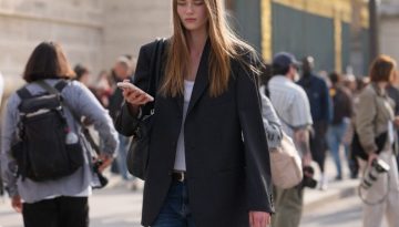 Straight jean: Οι συνδυασμοί για looks που δεν περνούν ποτέ απαρατήρητα