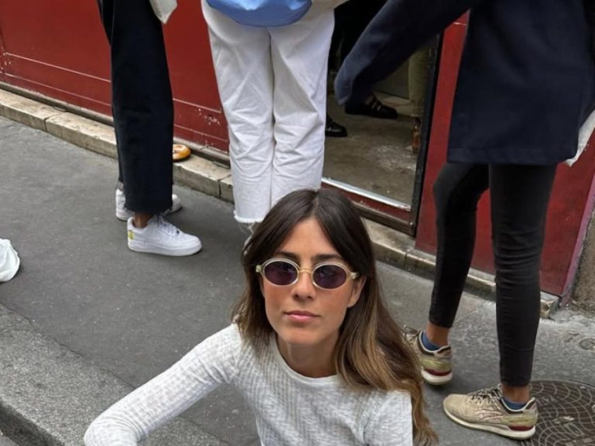 Sunday Inspo: 5 + 2 κομψά looks με ένα ζευγάρι μπαλαρίνες για όλη την εβδομάδα