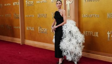 «Είναι με Ozempic;»: Γιατί η νέα εμφάνιση της Demi Moore προκαλεί τόση αναστάτωση