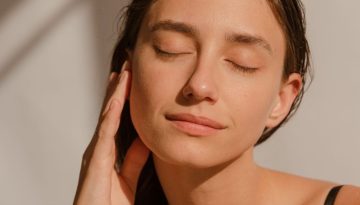 Καθαρισμός: Το θεμέλιο της καθημερινής beauty routine