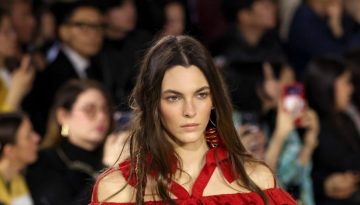 Στο show του οίκου Chloe τα beauty looks έχουν western vibes
