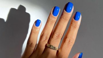 Τα μπλε νύχια είναι trend- Τα nail designs που αξίζει να υιοθετήσετε