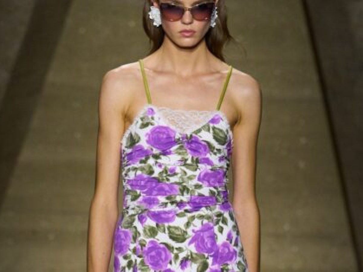 Τα jelly mules της Chloé είναι τα πιο περιζήτητα σανδάλια αυτή τη στιγμή