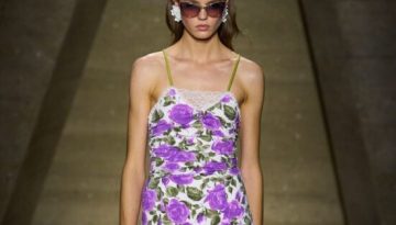 Τα jelly mules της Chloé είναι τα πιο περιζήτητα σανδάλια αυτή τη στιγμή