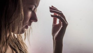 Τα καλύτερα νέα αρώματα για να φορέσετε αυτή την άνοιξη