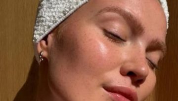 Το έξυπνο beauty hack πριν τον ύπνο για να δείχνει το βλέμμα πιο φρέσκο