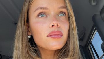 Ακμή, κοκκινίλες… Αυτό το makeup trick τις εξουδετερώνει χωρίς να βαραίνει την επιδερμίδα
