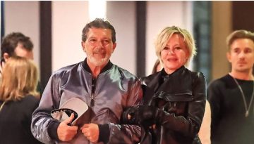 Antonio Banderas και Melanie Griffith: Το ζευγάρι εμφανίστηκε αγκαζέ μετά από δείπνο και ο ηθοποιός φορούσε…clogs