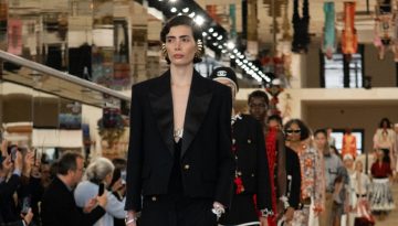 Chanel: Η πρώτη cruise συλλογή του Matthieu Blazy ήρθε σαν καλοκαιρινό αεράκι
