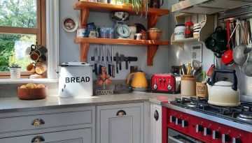 Eclectic Kitchen: To κιτς επιστρέφει θριαμβευτικά στις σύγχρονες κουζίνες