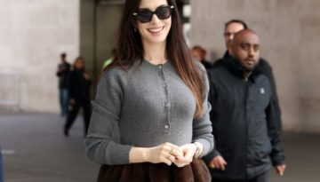 H Anne Hathaway επιβεβαιώνει τη μεγάλη επιστροφή της pencil φούστας
