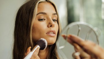 Αυτή είναι η νέα γενιά ρουζ που χαρίζει άμεσο healthy glow στην επιδερμίδα