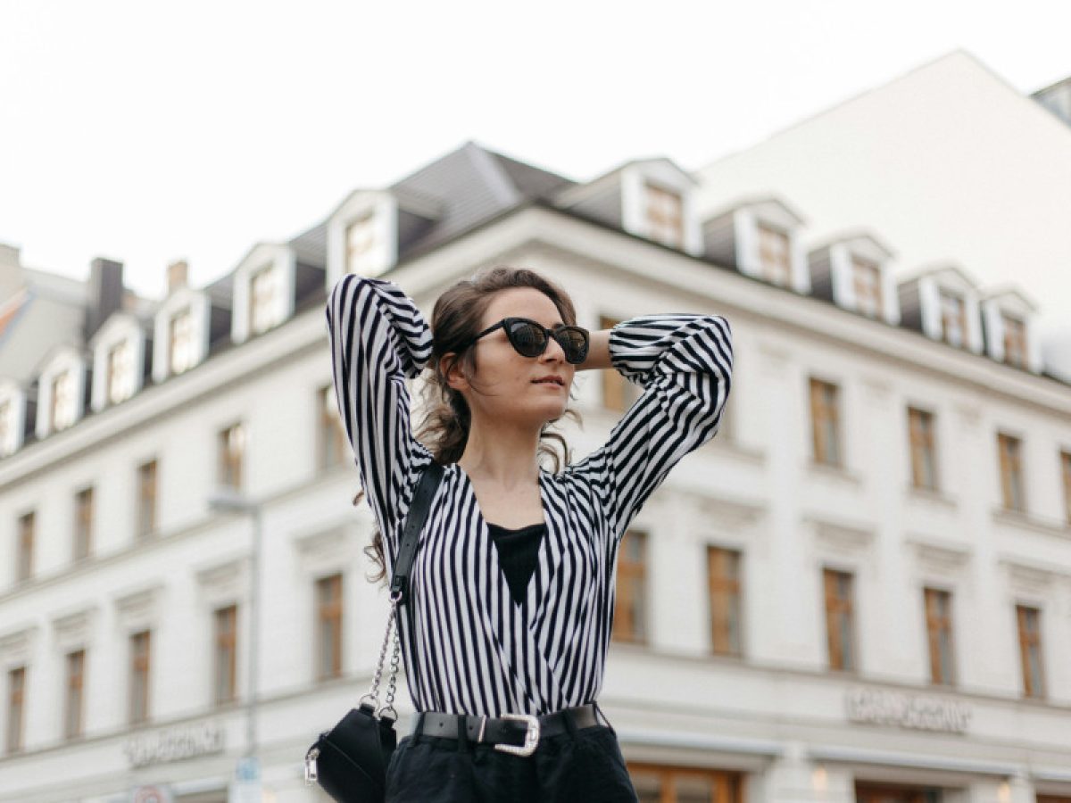 Black & White: 5 δροσεροί και chic τρόποι να δημιουργήσεις ανοιξιάτικα looks με μαύρο και λευκό