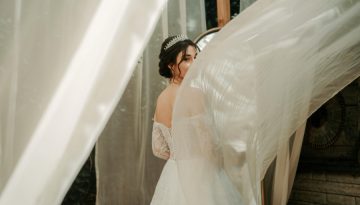 Γιατί το διαδίκτυο έχει εμμονή με τα bridal perfumes αυτή τη στιγμή;