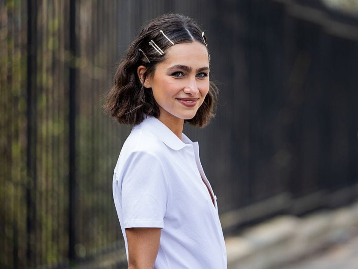 Η σωστή κίνηση που κάνουν όλες οι cool γυναίκες την άνοιξη για να φαίνονται περιποιημένες συνέχεια