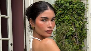 Το απόλυτο glowy makeup look και πώς να το πετύχεις βήμα-βήμα