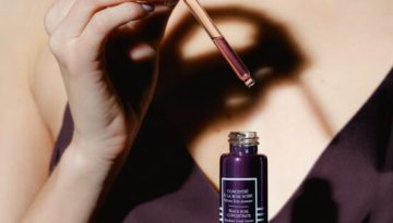 Το νέο Black Rose Concentrate Radiant Youth Serum της Sisley Paris επαναπροσδιορίζει τη λάμψη της επιδερμίδας