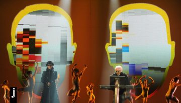 &Alpha;&pi;ό &tau;&alpha; tailored &kappa;&omicron;&sigma;&tau;&omicron;ύ&mu;&iota;&alpha; &sigma;&tau;&alpha; &epsilon;&kappa;&kappa;&epsilon;&nu;&tau;&rho;&iota;&kappa;ά &kappa;&omega;&nu;&iota;&kappa;ά &kappa;&alpha;&pi;έ&lambda;&alpha;: &Tau;&omicron; fashion &sigma;ύ&mu;&pi;&alpha;&nu; &tau;&omega;&nu; Pet Shop Boys