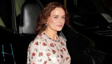 H Joey King φοράει τη σκιά ματιών που πρέπει να πάρει την πρώτη θέση στο νεσεσέρ σου το συντομότερο δυνατό