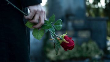 H δολοφονία του 21χρονου στην Κρήτη και η γεωμετρία της οργής: Πότε τελειώνει, πραγματικά, το πένθος;