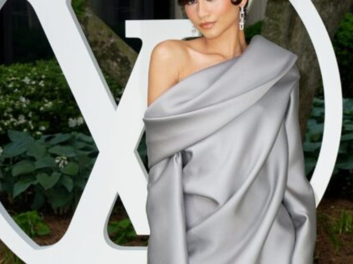 Louis Vuitton Cruise 2027: Οι ωραιότερες εμφανίσεις από τη front row