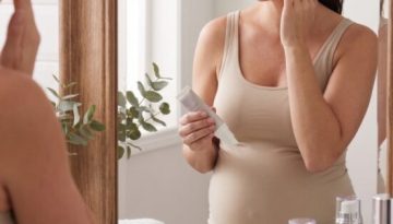 Medical Grade Φροντίδα στην Εγκυμοσύνη: Η Δρ. Βίλλυ Ροδοπούλου υπογράφει το απόλυτο πρωτόκολλο ομορφιάς για τη νέα μαμά