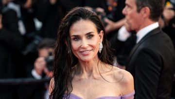 O Δημήτρης Γιαννέτος δημιούργησε στην Demi Moore το απόλυτο καλοκαιρινό wet look