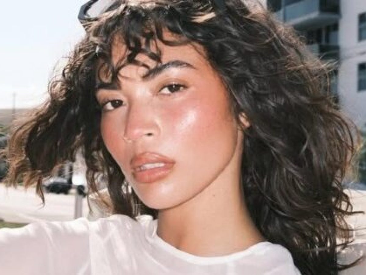 «Pilates glow Make-up»: Το beauty look που κάνει την επιδερμίδα να δείχνει ξεκούραστη και φωτεινή