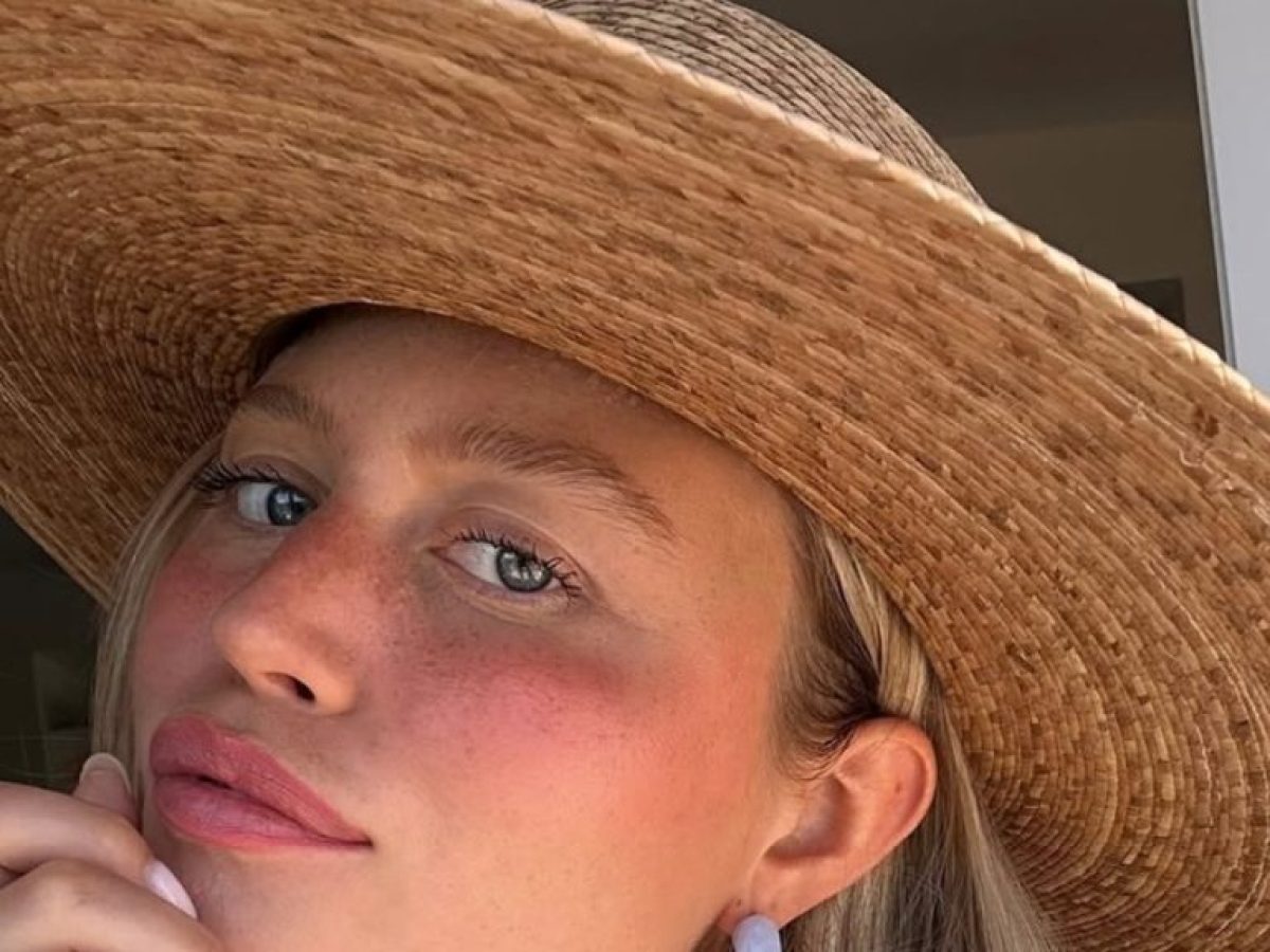 Smells like summer: 5 αρώματα που μυρίζουν σαν αντηλιακό
