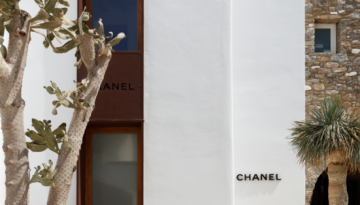 Η Chanel επιστρέφει στη Μύκονο με την εποχική μπουτίκ της στο Nammos Village
