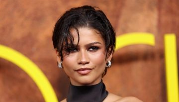 Η Zendaya στην τελευταία της φωτογράφηση υιοθέτησε beauty looks εμπνευσμένα από τις πιο εμβληματικές δεκαετίες