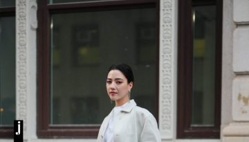 Τα αγαπημένα καλοκαιρινά παπούτσια των millennials κάνουν επικό come back και, είτε τα λατρεύεις είτε τα μισείς