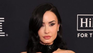 Τα glam french νύχια της Demi Lovato είναι ό,τι πρέπει για εσένα που παντρεύεσαι