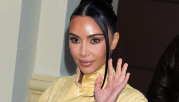 Το Japanese updo της Kim Kardashian είναι η μεγαλύτερη τάση τώρα