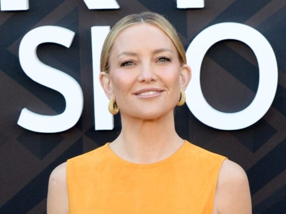Το beauty look της Kate Hudson έχει Y2K vibes και είναι ιδανικό για το weekend